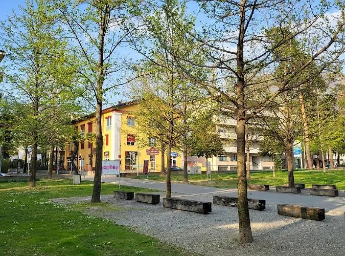 Guesthouse University By Lr - Self Check In Lugano